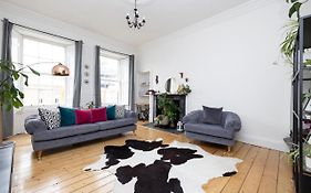 Altido Glamorous 2-Bed Flat Near Edinburgh Castle