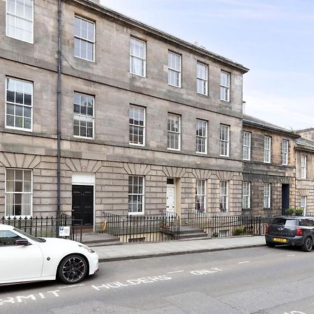 Altido Glamorous 2-Bed Flat Near Edinburgh Castle Exterior photo
