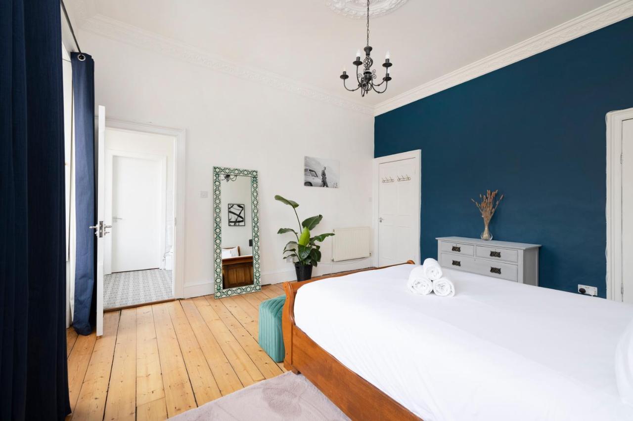 Altido Glamorous 2-Bed Flat Near Edinburgh Castle Exterior photo
